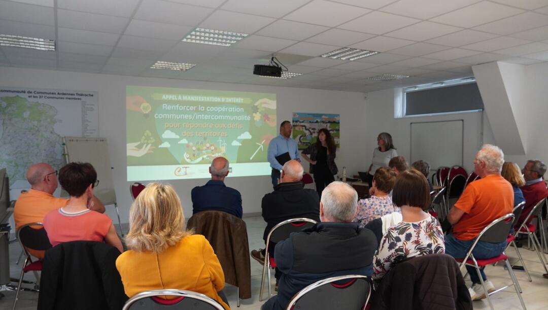 photo de la présentation au participants