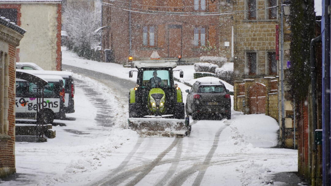 Deneigement à MAUBERT-Fontaine