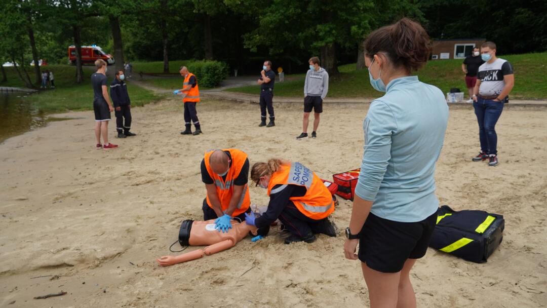 Rencontre sapeur pompier et nageur sauveteur etang de la motte