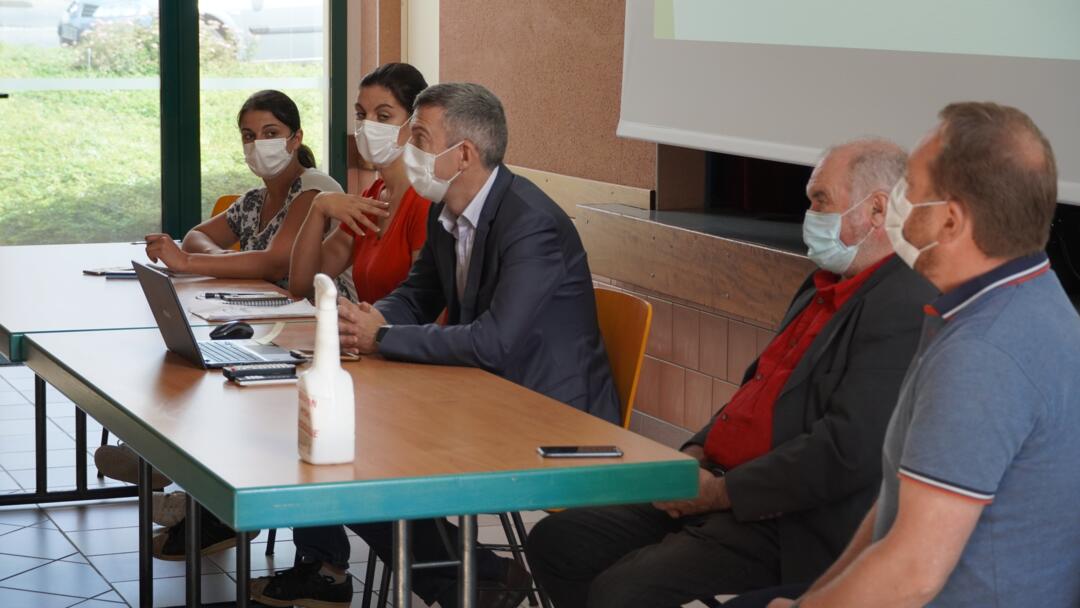 reunion personnel ecole juillet 2021