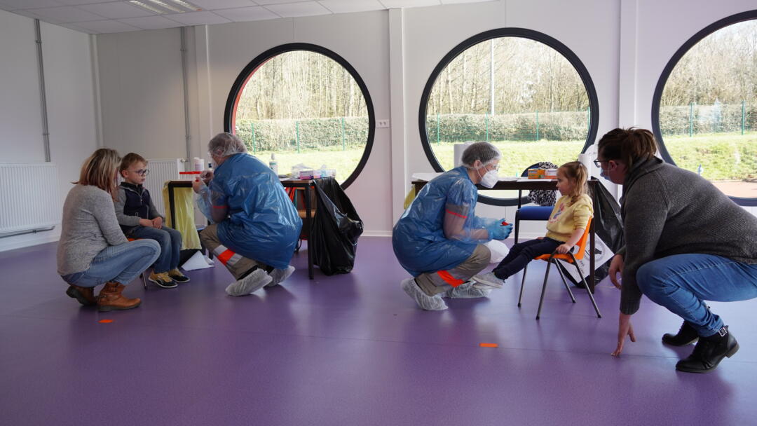 test salivaire covid Eteignieres