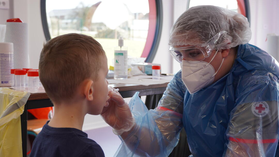 test salivaire covid Eteignieres
