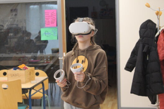 casque à réalité virtuelle en utilisation