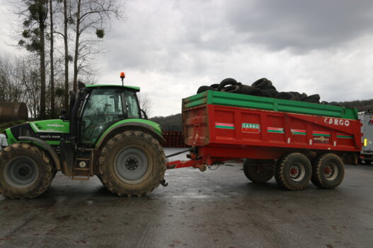 Collecte de pneus ensilage