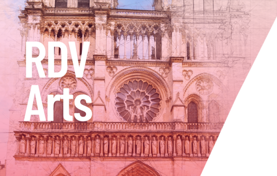 plongez dans la restauration de notre dame de paris avec la microfolie