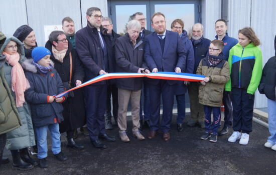 inauguration temps coupé de ruban